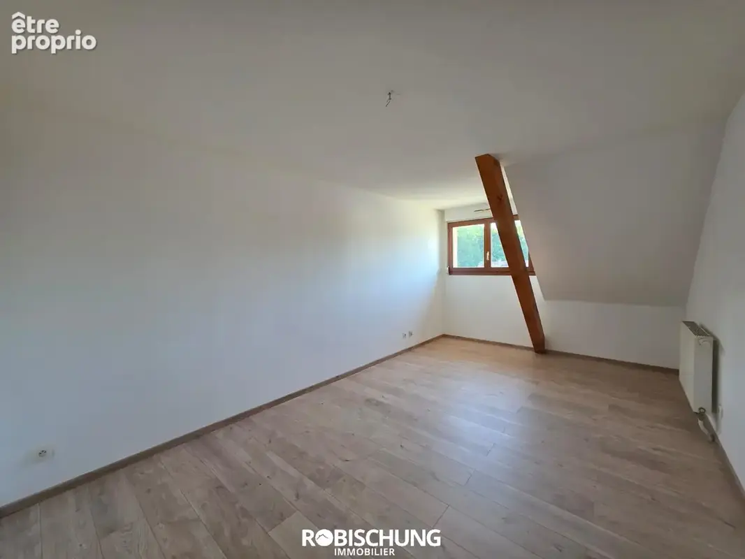 WALHEIM : Appartement au dernier étage avec beaux volumes - photo 7