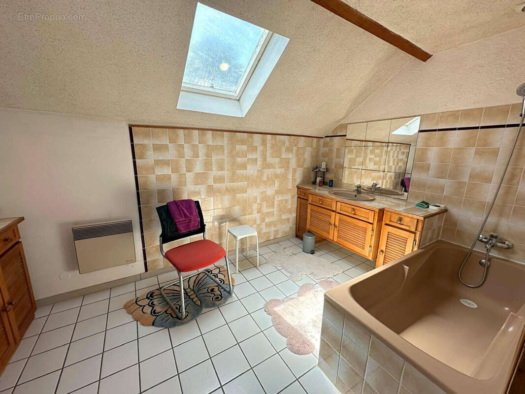 Maison à CHARS
