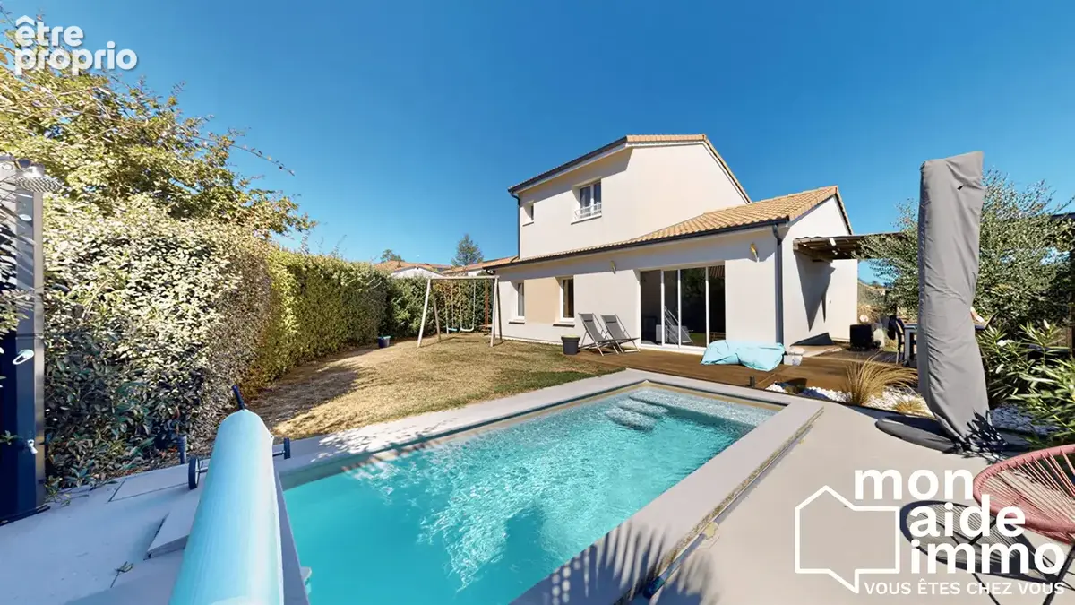 Maison 5 pièces 110 m² à vendre à Fargues-Saint-Hilaire (33370) - photo 1