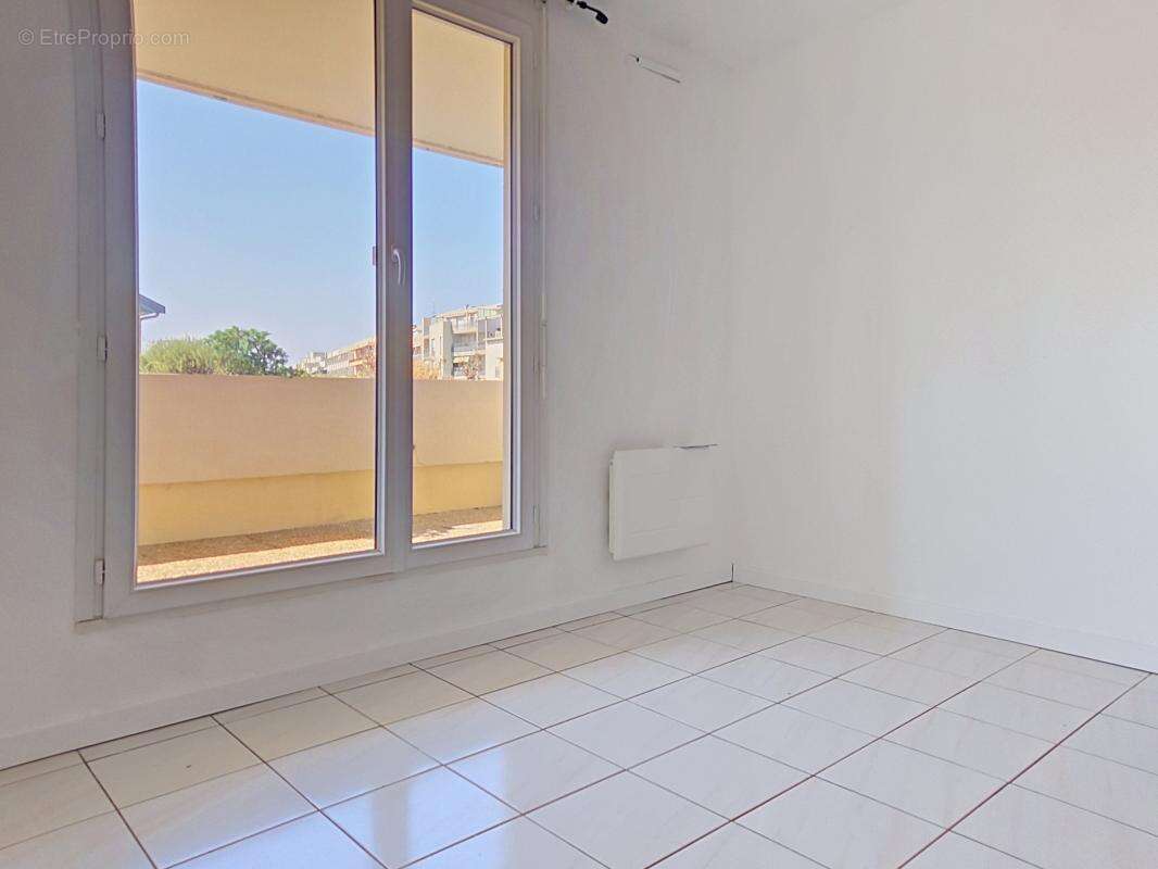Appartement à LYON-8E