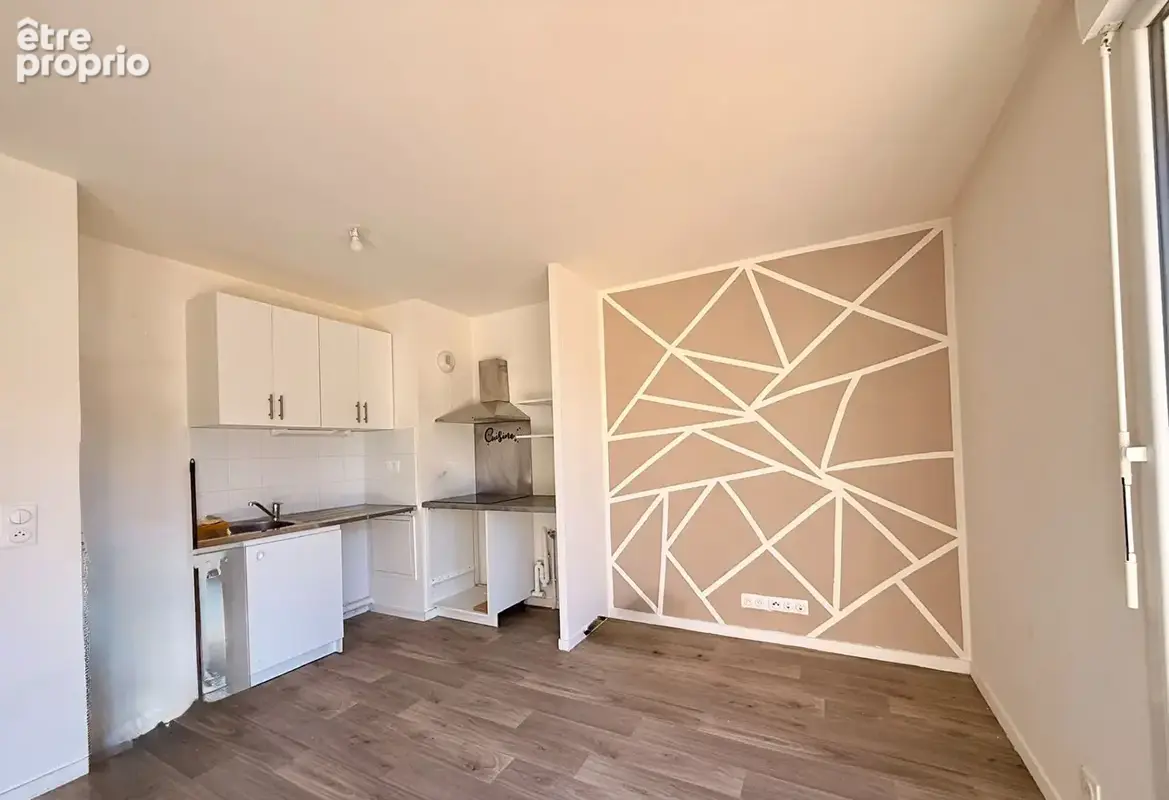 Appartement 2 pièces à vendre à Brie Comte Robert - Secteur Pasteur - photo 2