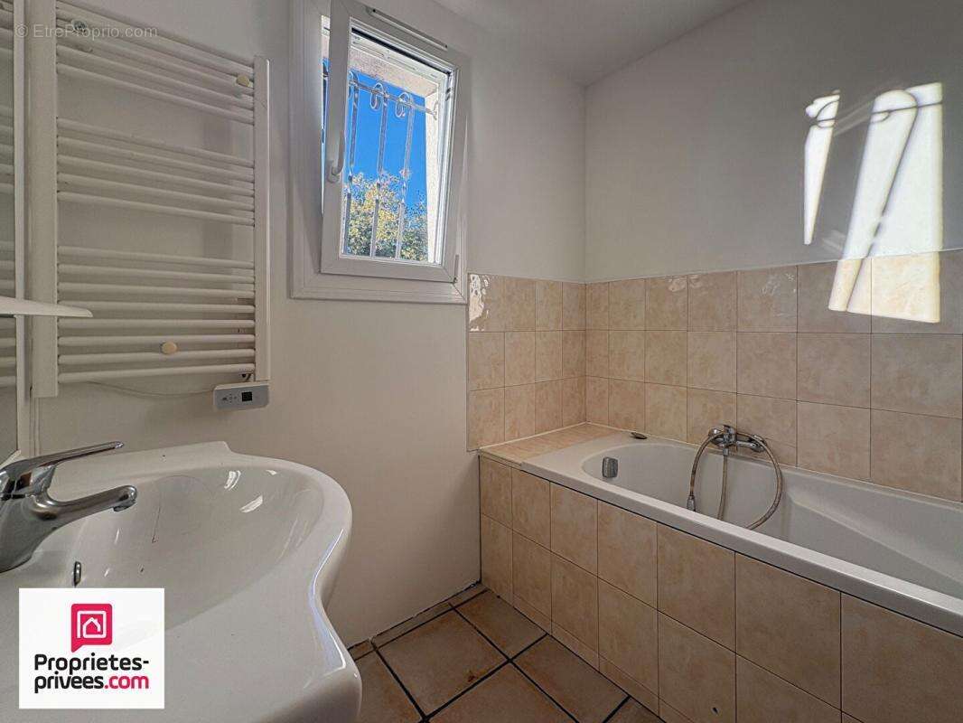 Maison à SAINT-MAXIMIN-LA-SAINTE-BAUME