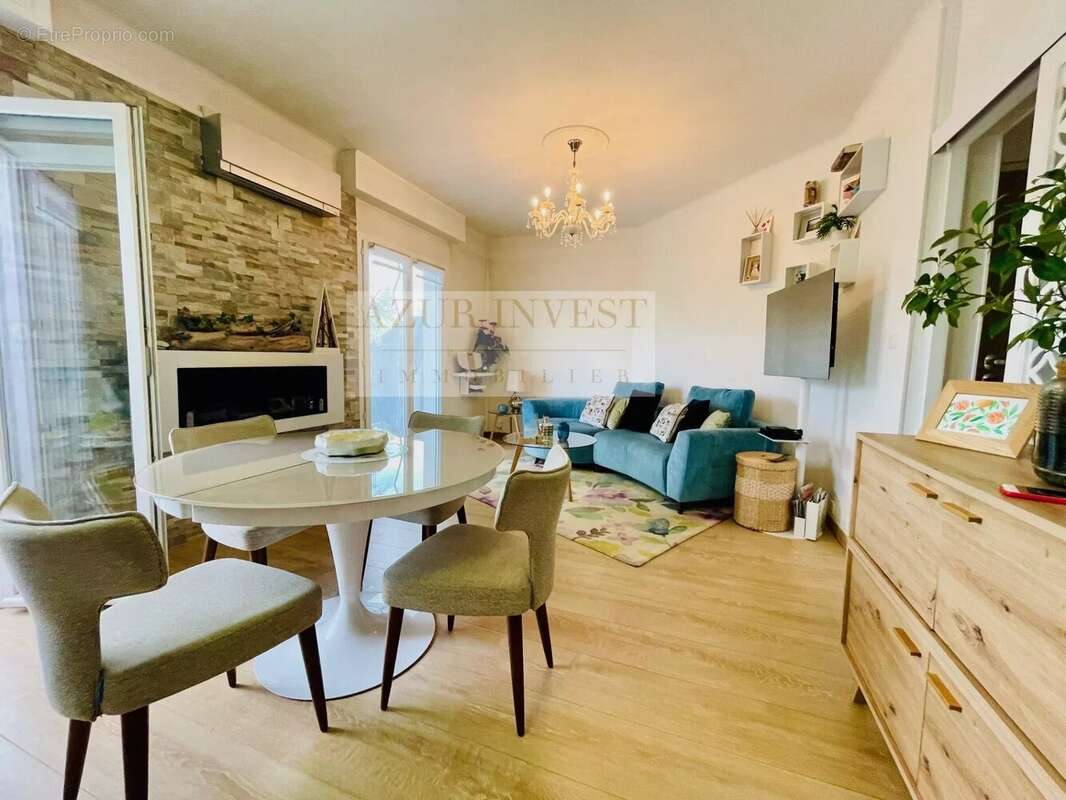 Appartement à ROQUEBRUNE-CAP-MARTIN