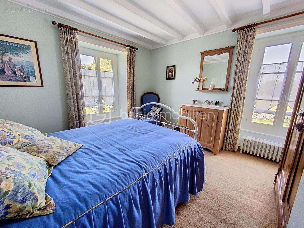 Maison à PLOUER-SUR-RANCE