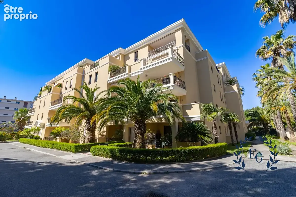 Appartement à HYERES