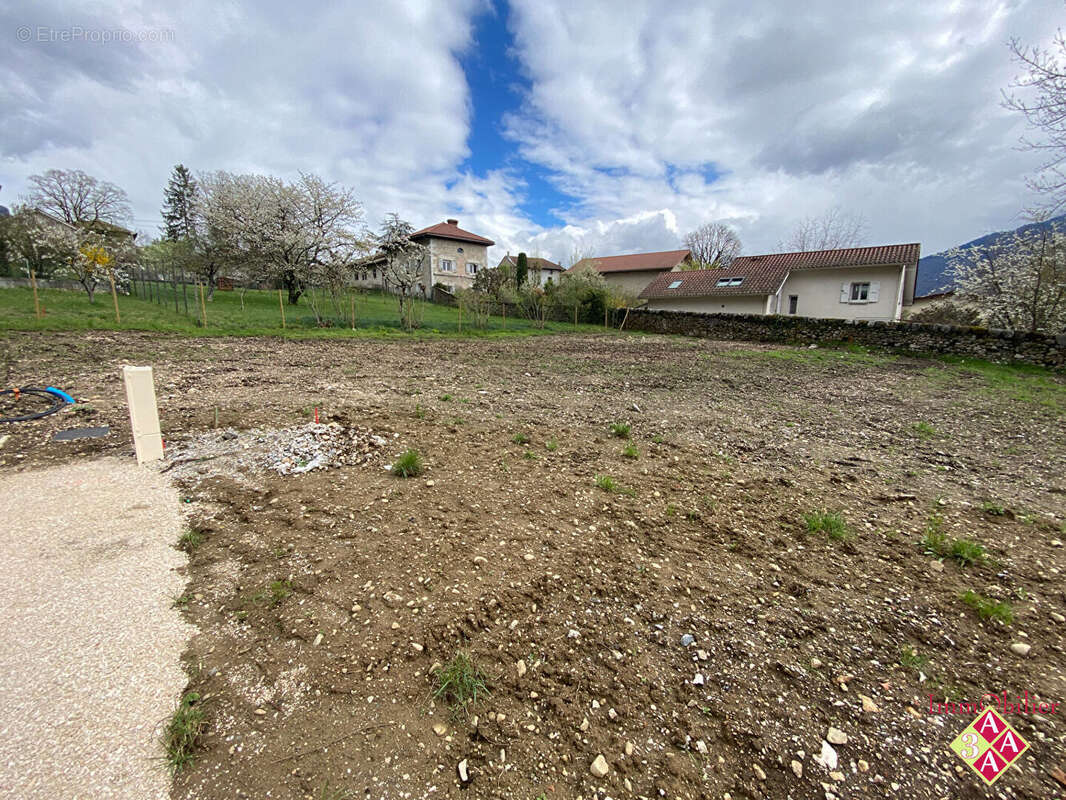 Terrain à LE TOUVET