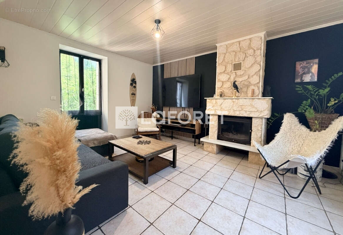 Maison 90 m² à Carmaux  - photo 3