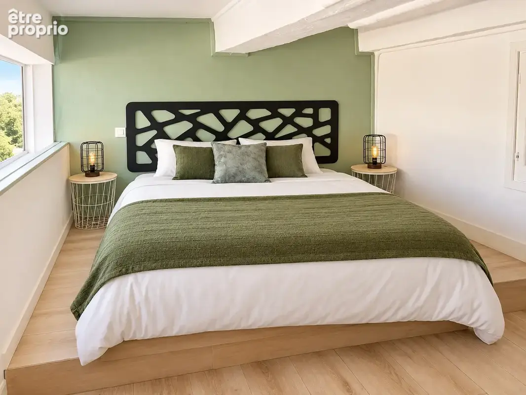Vieux-nice   3 pièces de caractère   68 m2 utiles - photo 4