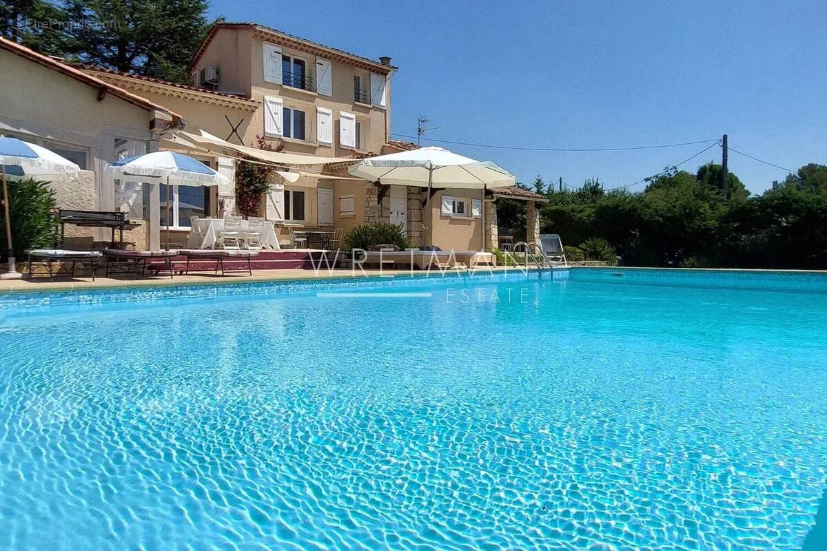 Maison à LORGUES
