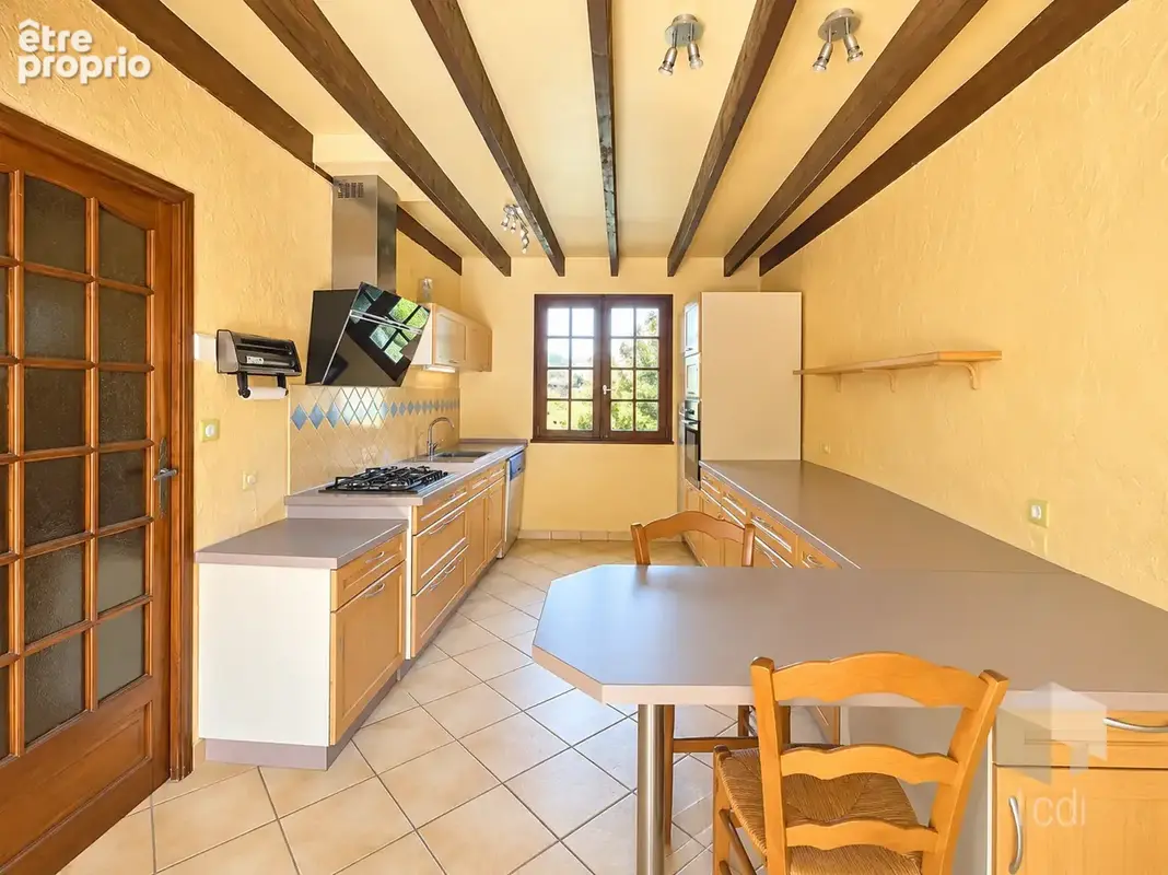 LORIOL-SUR-DRÔME - Maison de campagne 124 m2 avec piscine et dépendances - photo 6