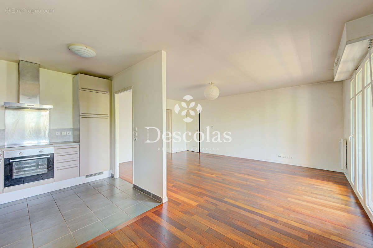 SAINT-GERMAIN-EN-LAYE - Appartement avec terrasse 4 pièces - photo 6