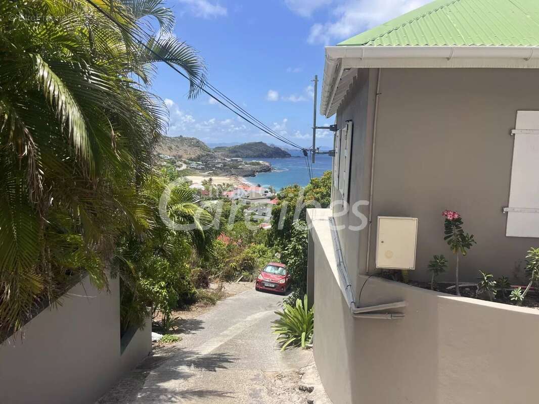 Maison à CAPESTERRE-BELLE-EAU