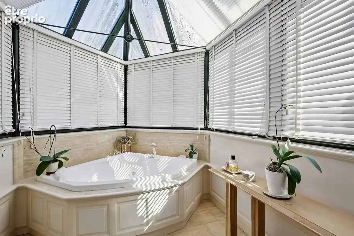 Le vesinet sud - magnifique propriete de 308 m² -  6 chambres - terrain 1541 m²  - piscine - dependance amenagee 18 m² - - photo 11