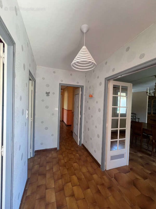 Maison Familiale Montfrin, terrain 940m2 - photo 5