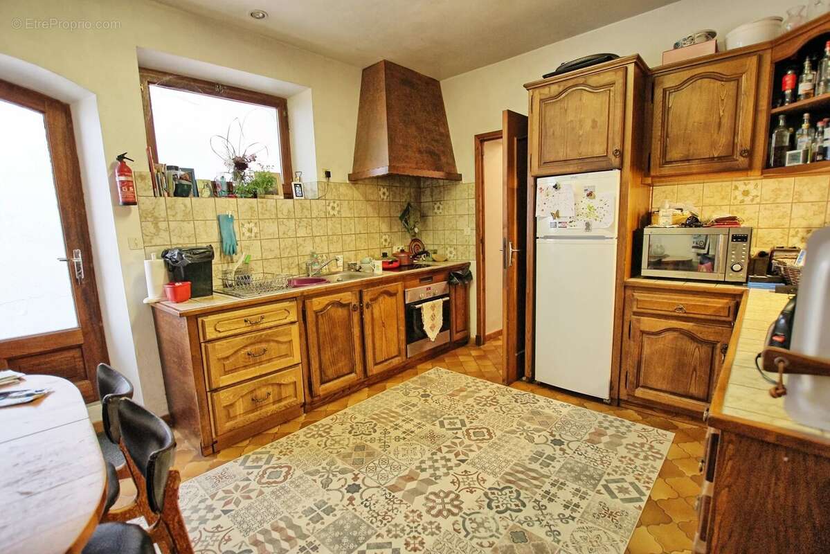Caunes Minervois: Ensemble immobilier : 2 maisons avec grange et piscine dans le Minervois - photo 4