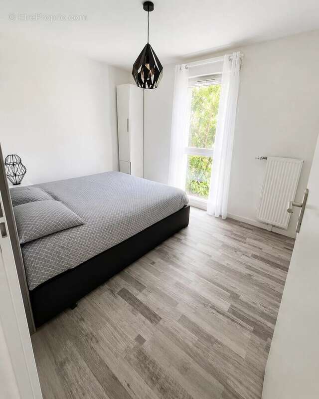 Appartement à THIAIS