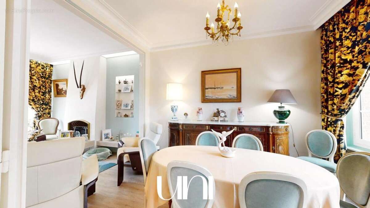 Maison à MEZIDON-CANON