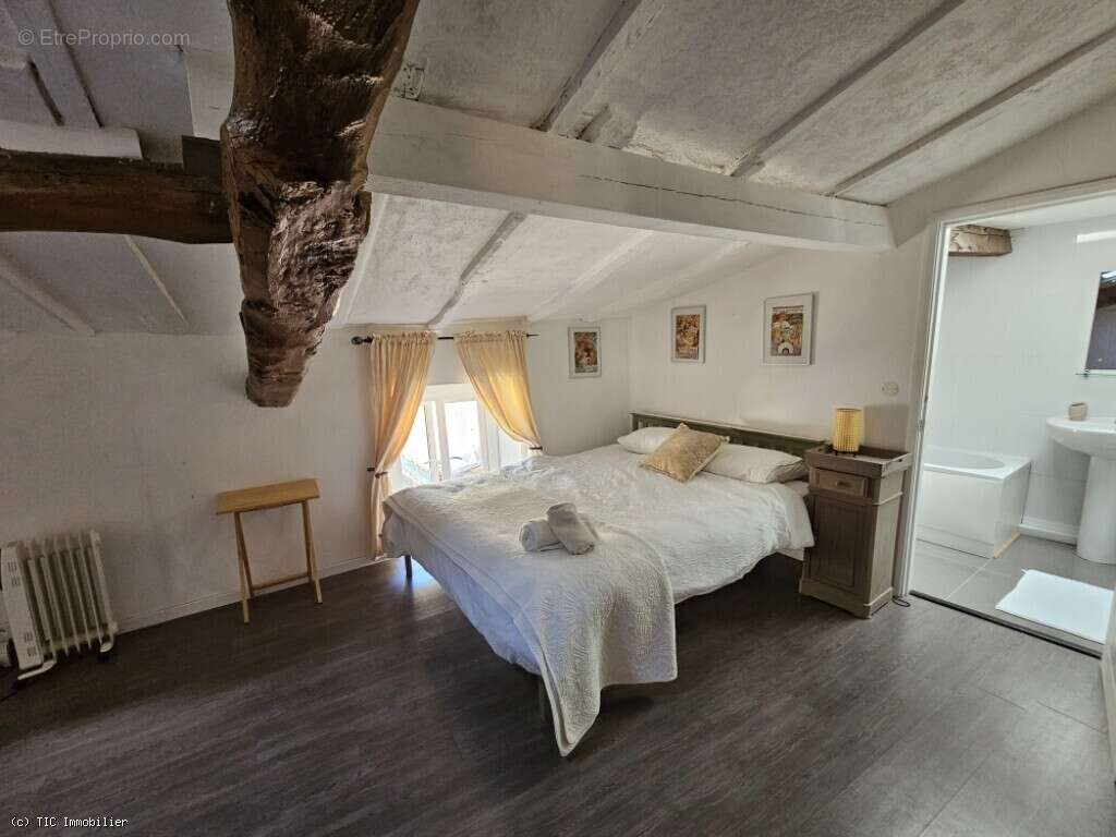 Maison à VILLEFAGNAN