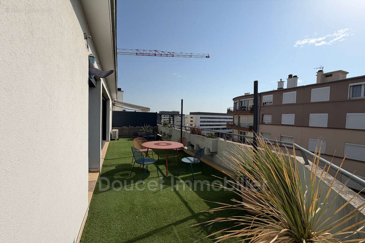 Appartement 94 m² à Beziers  - photo 8