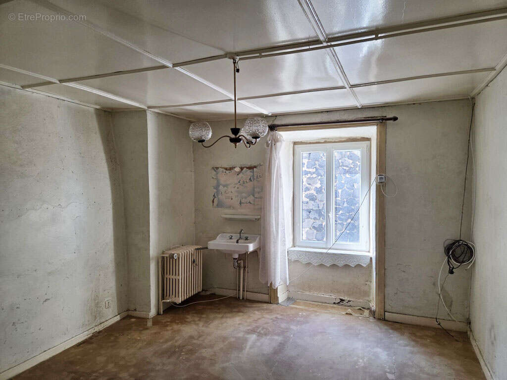 Maison à FAY-SUR-LIGNON