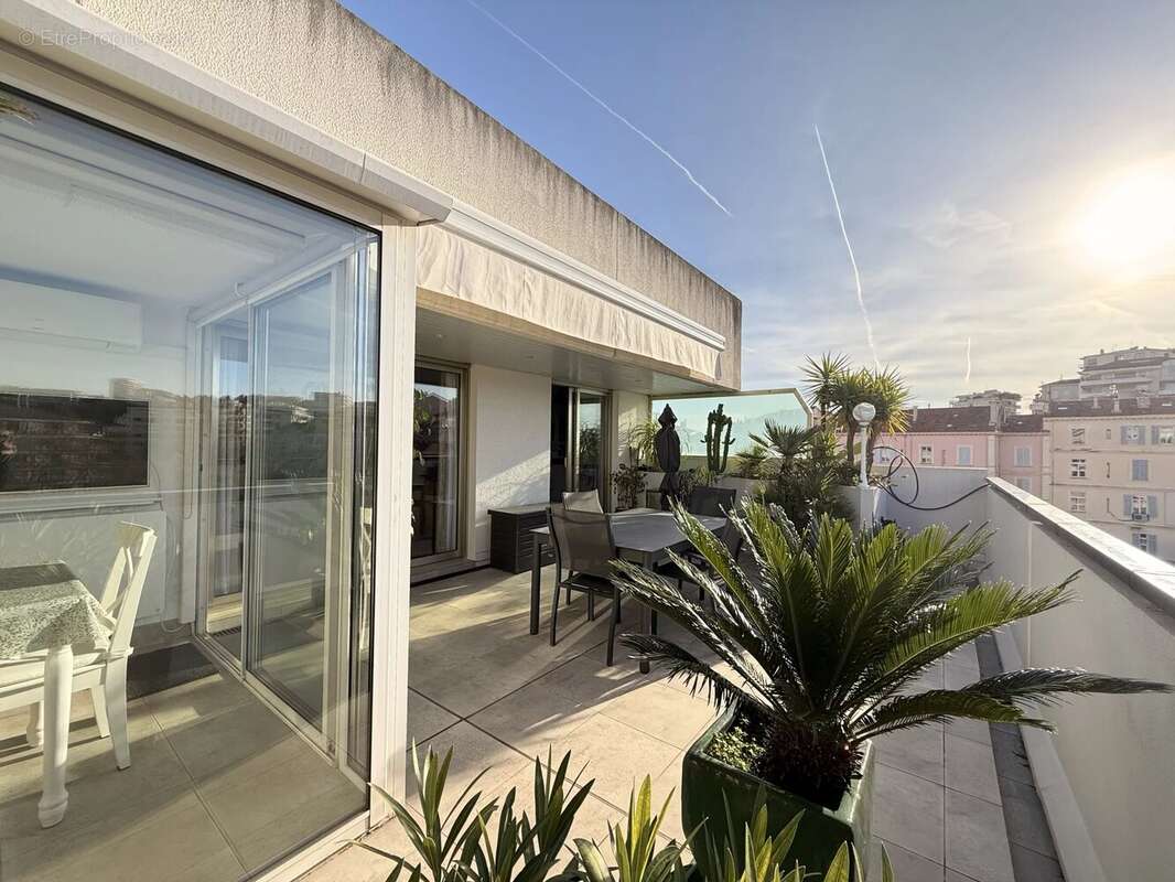Appartement à CANNES