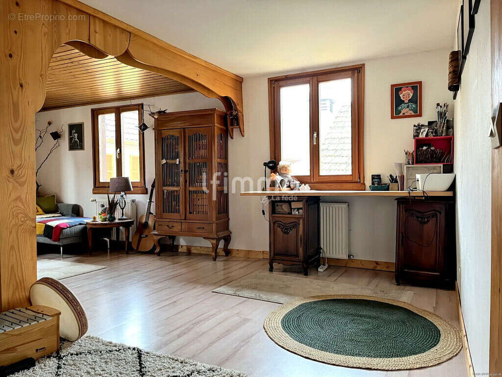 Chaleureux 4 pièces en coeur de village - photo 8