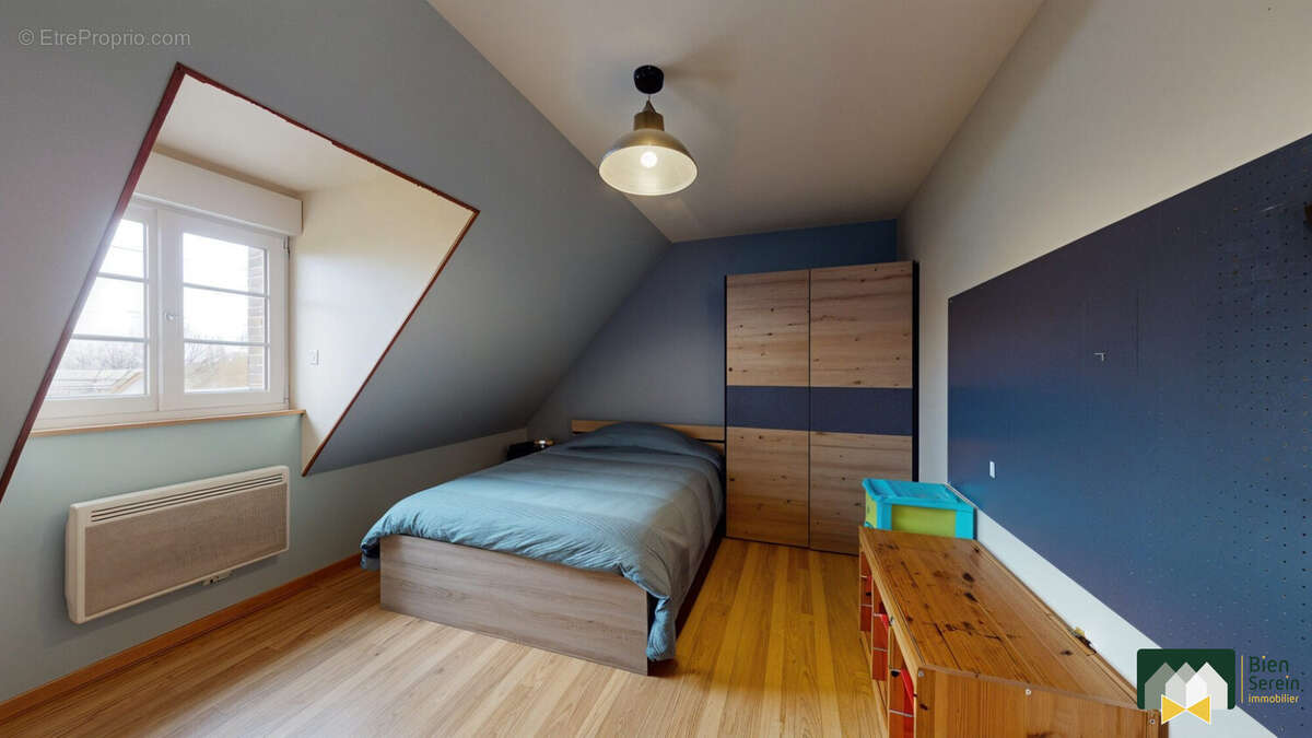 Chambre 1 - Maison à FONTAINE-SIMON