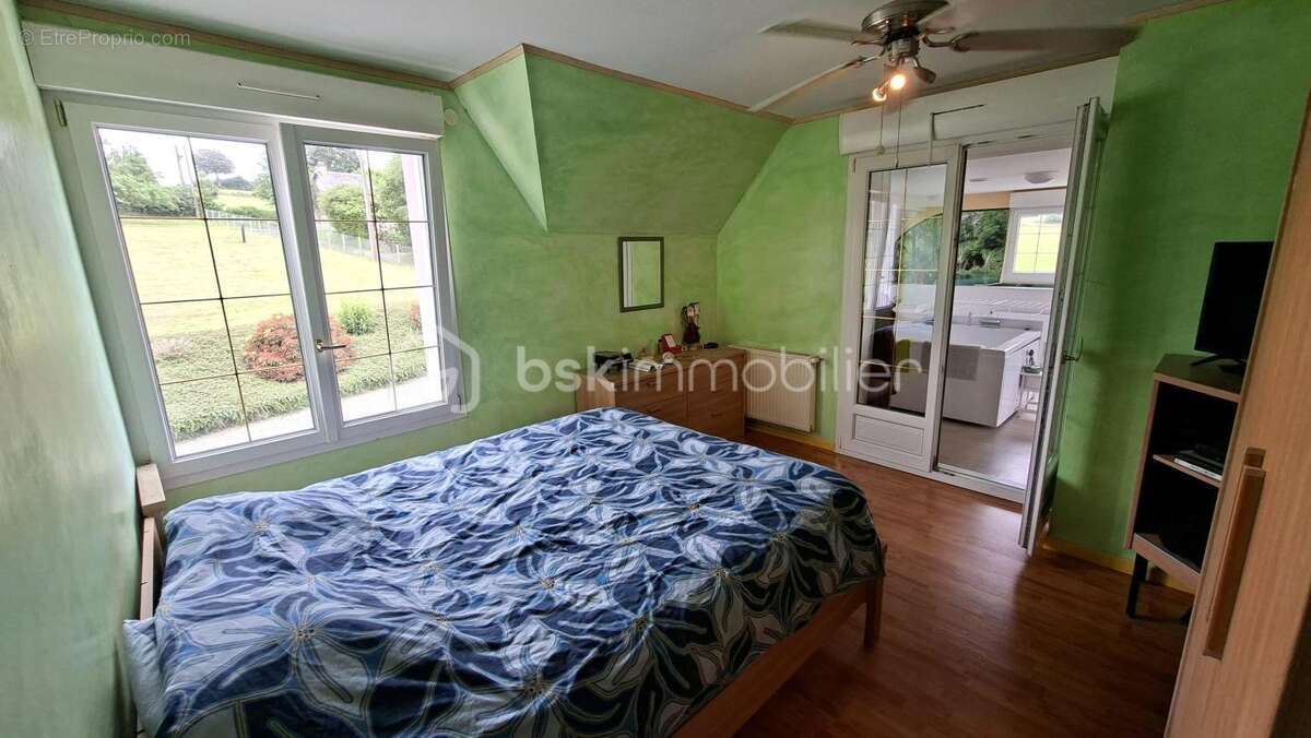 Propriété unique avec habitation de 200 m², vaste dépendance professionnelle - photo 7
