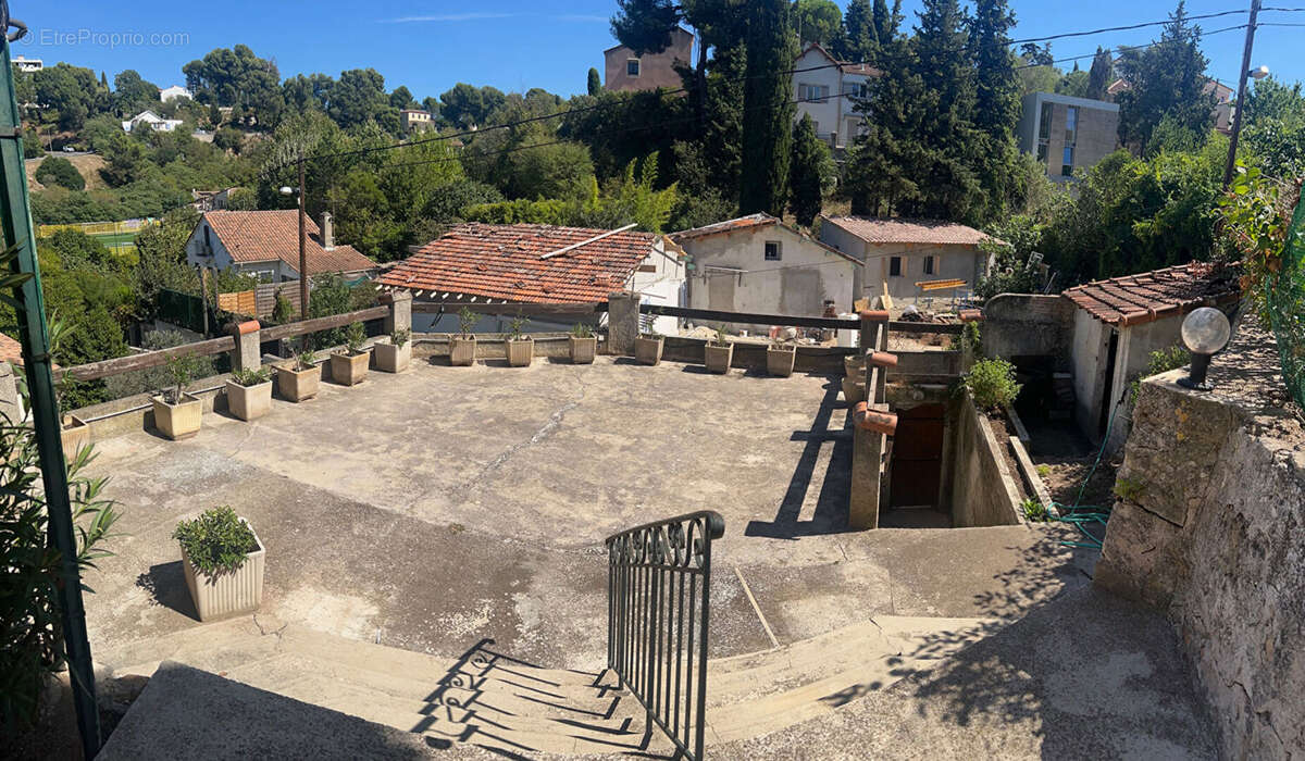 Appartement à MARSEILLE-12E