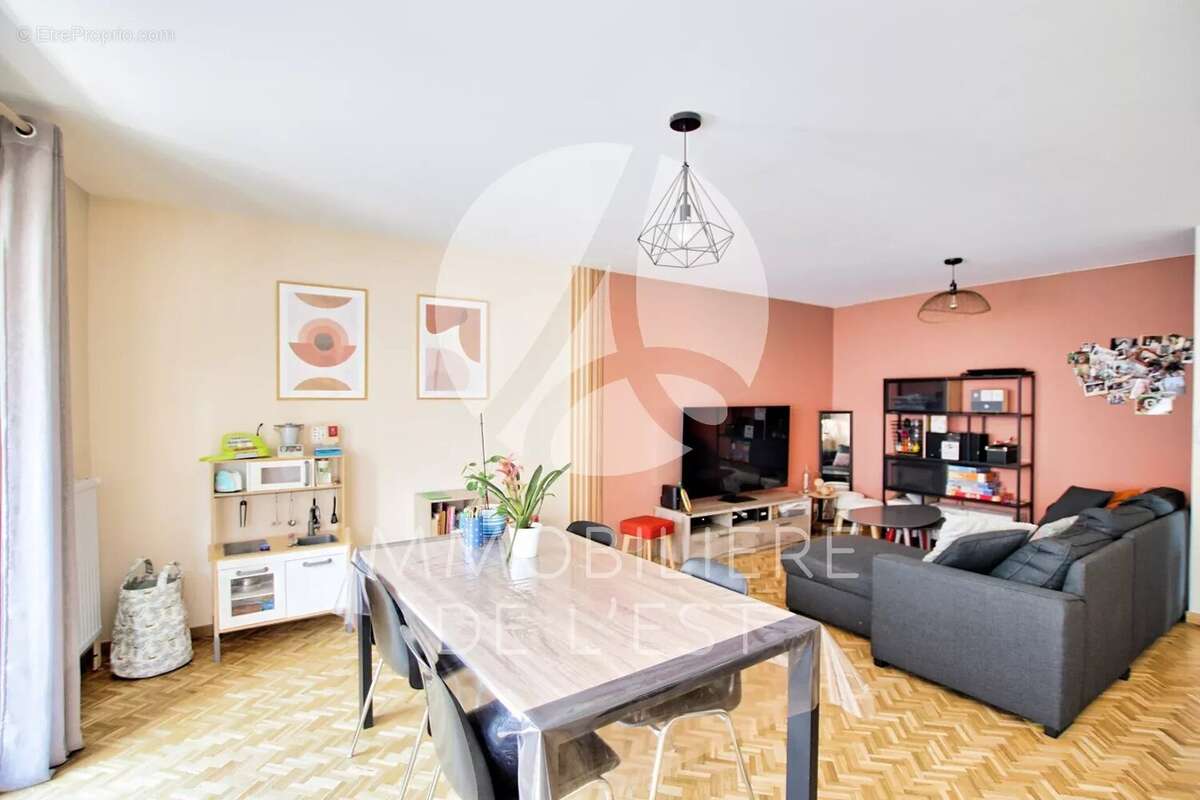 Appartement à LYON-8E