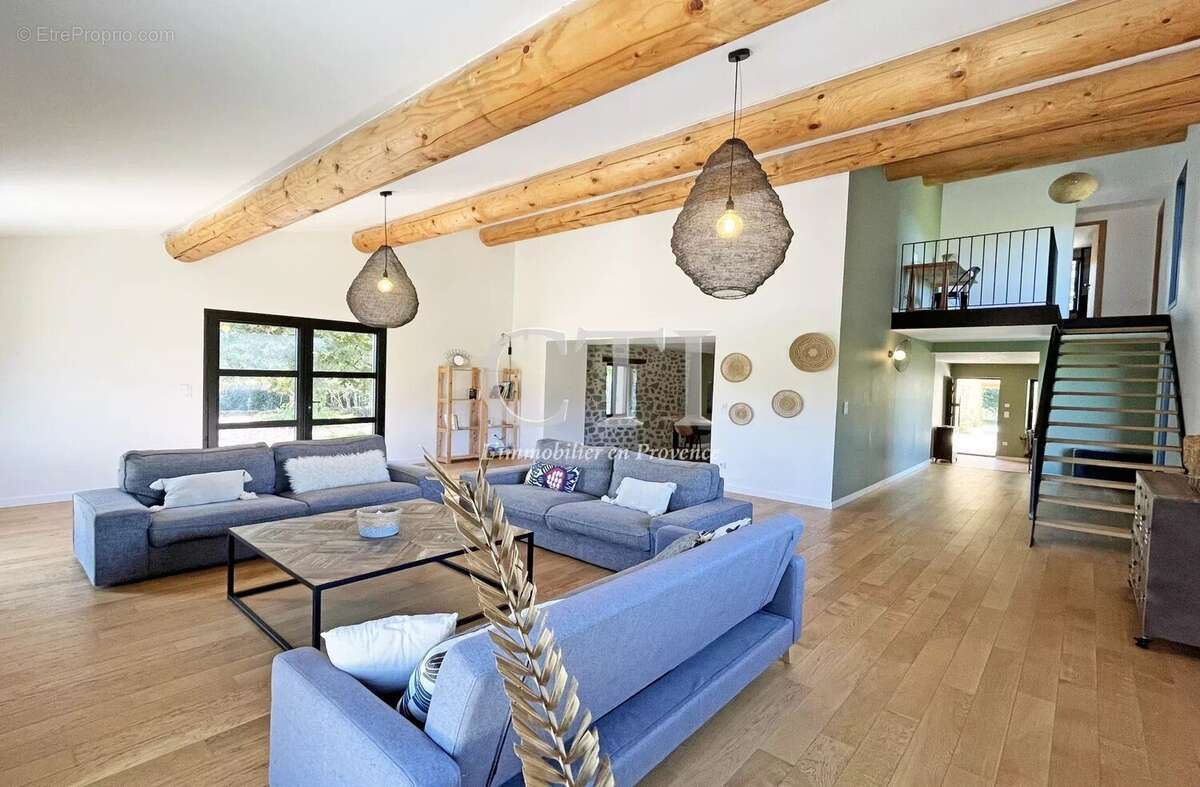 Maison à VAISON-LA-ROMAINE