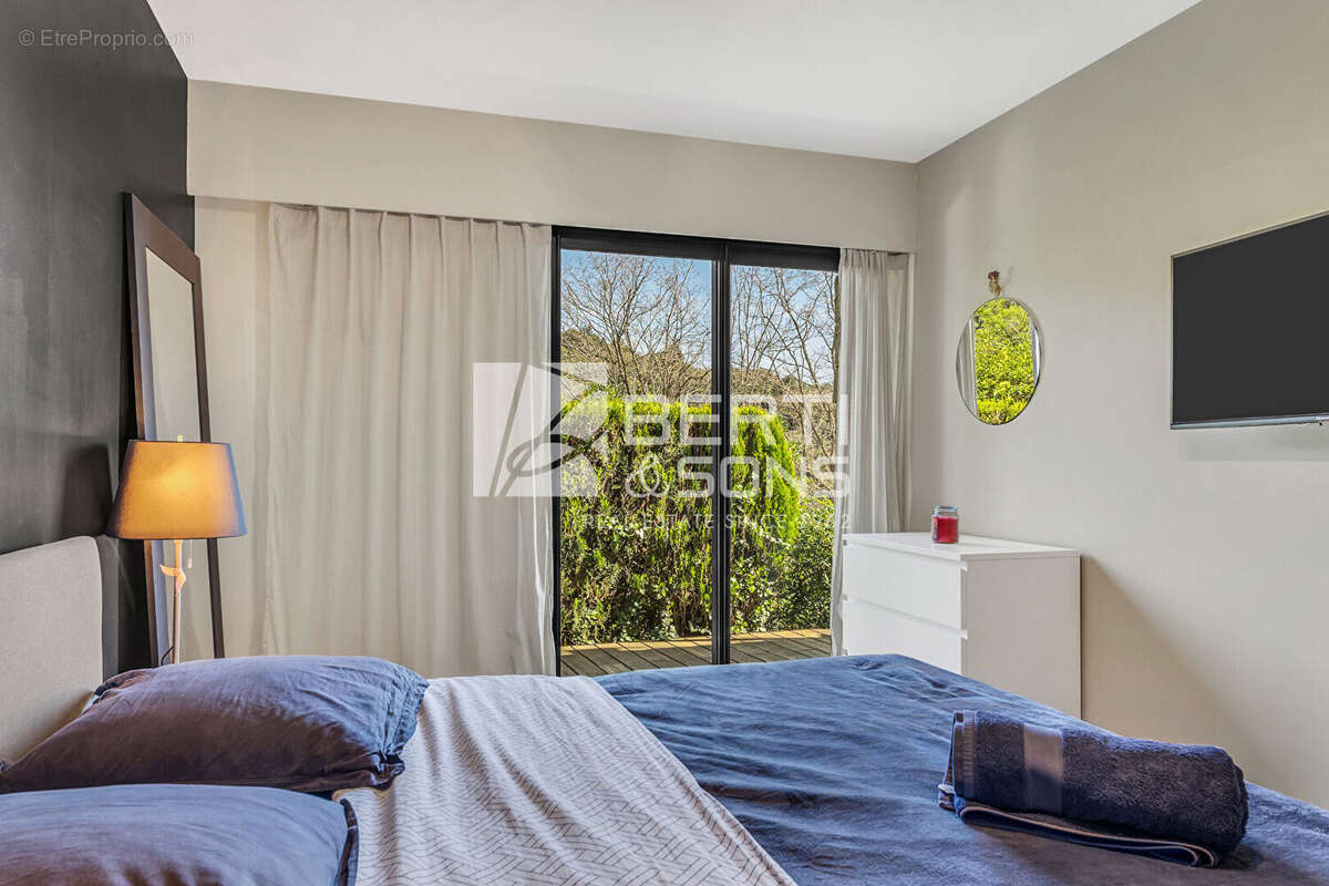 Maison à AURIBEAU-SUR-SIAGNE