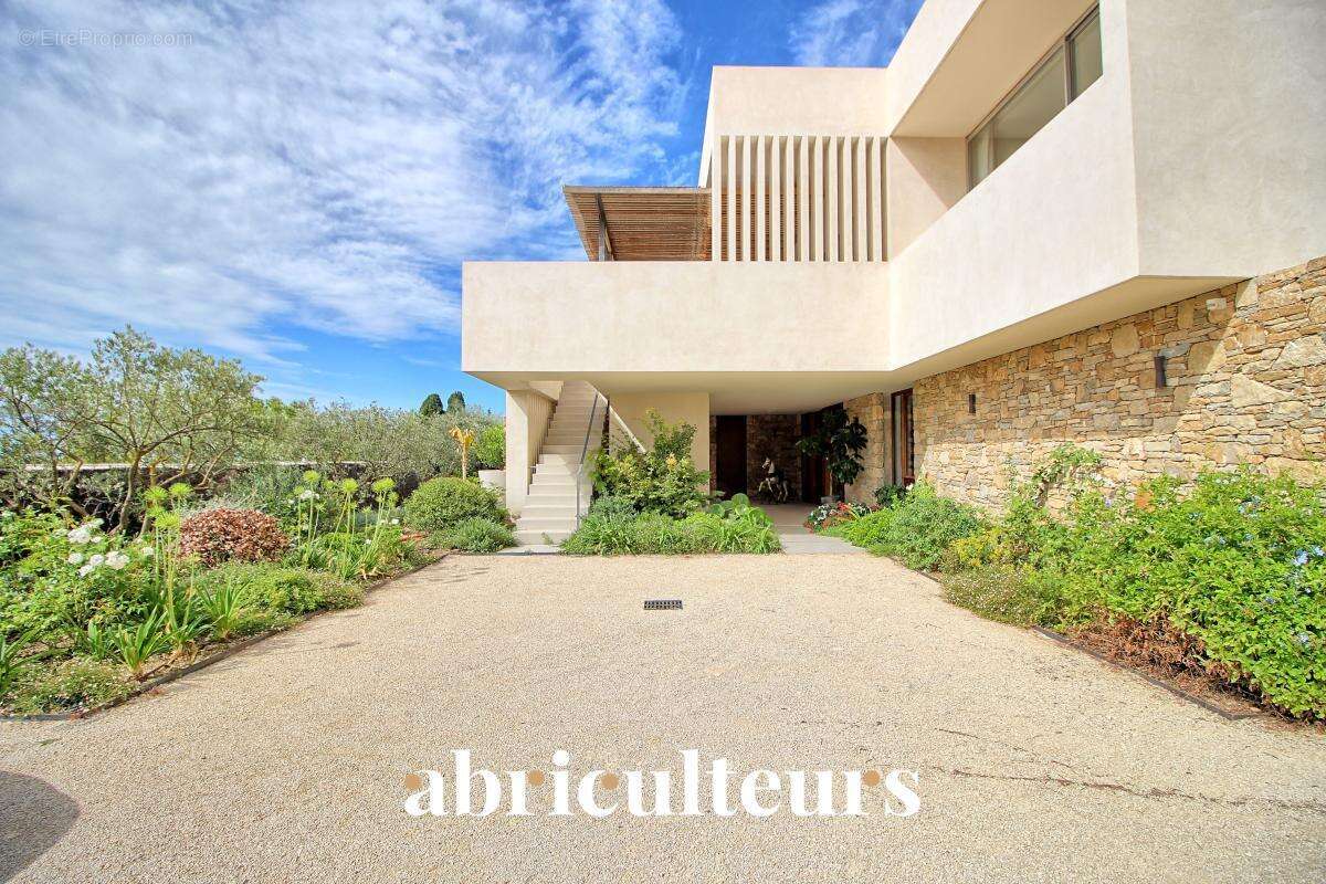 Maison à AIX-EN-PROVENCE