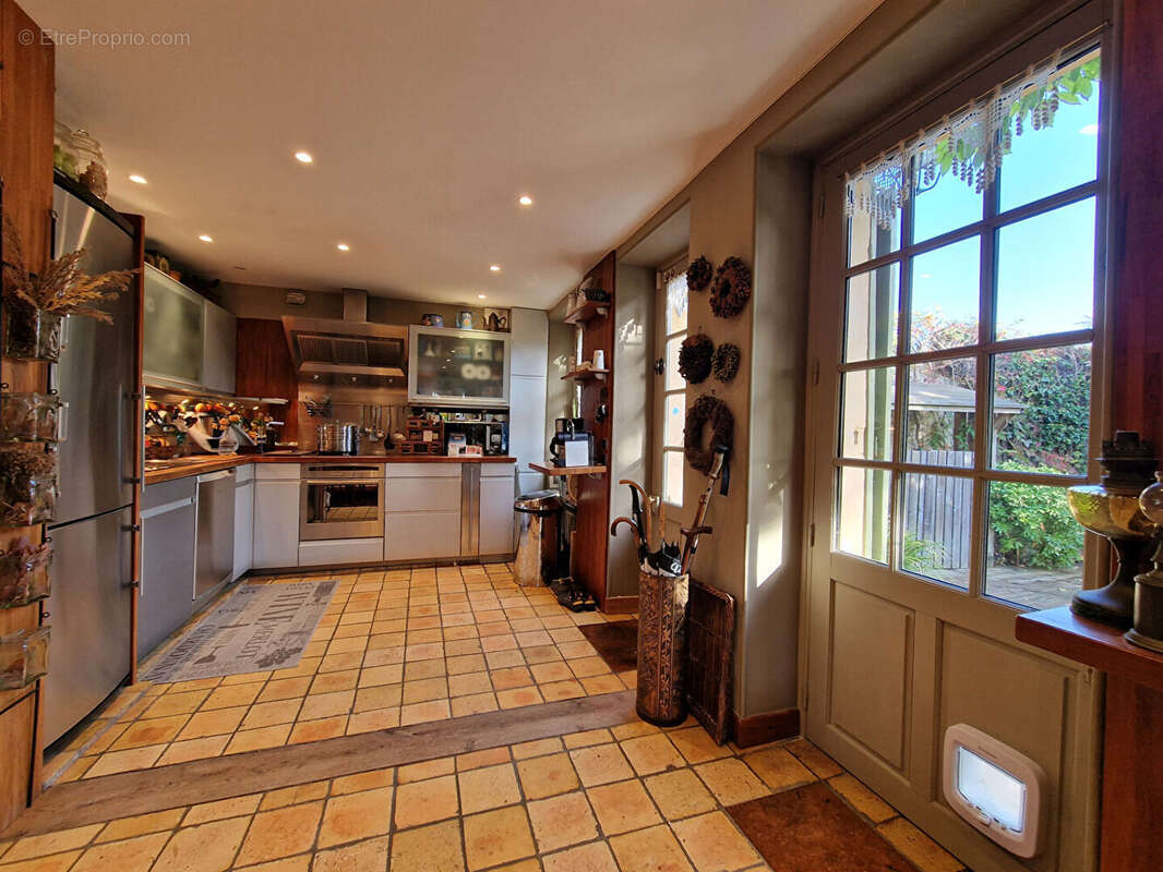 Maison à MONTFORT-L'AMAURY