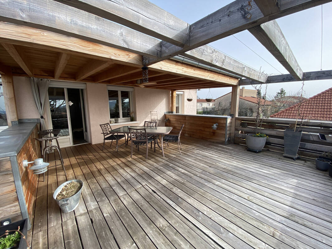 Maison à PONT-DU-CHATEAU