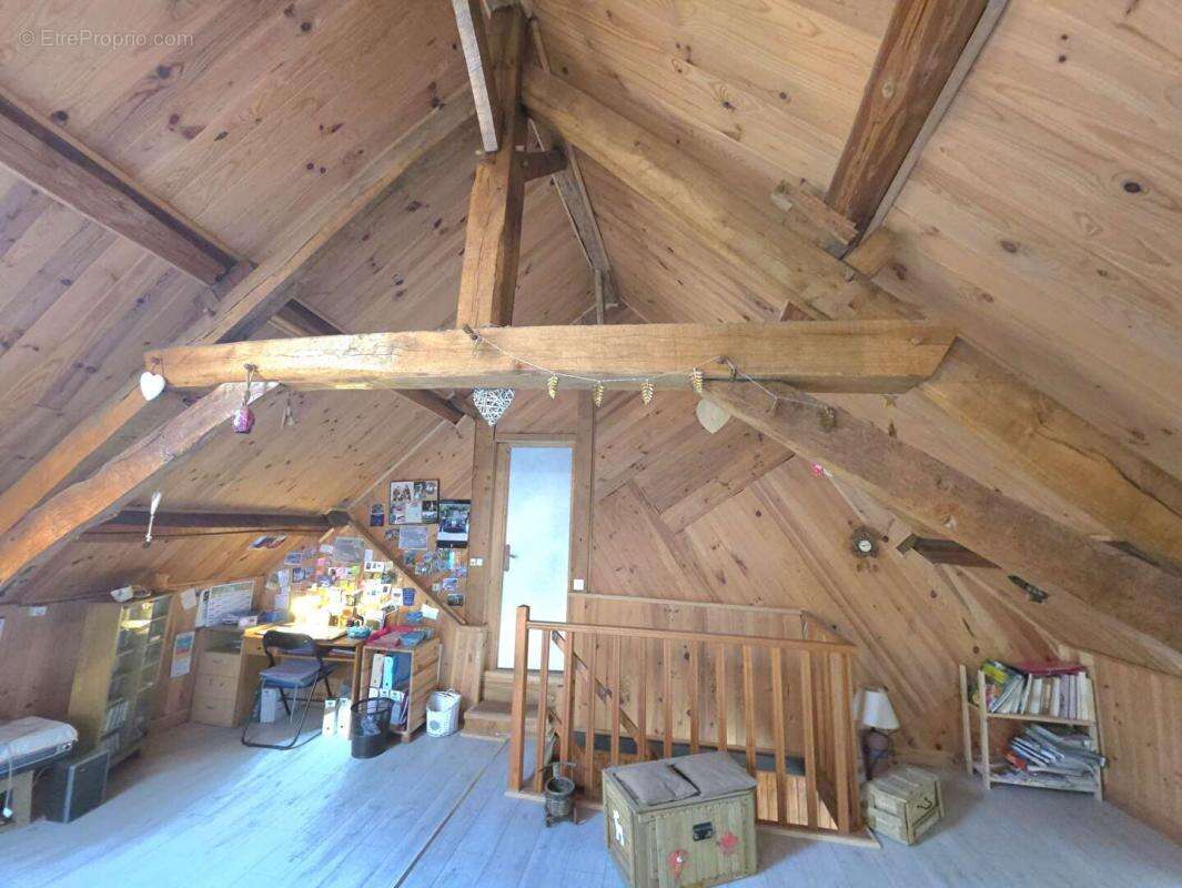 Maison à SAINT-MARTIN-DES-PEZERITS