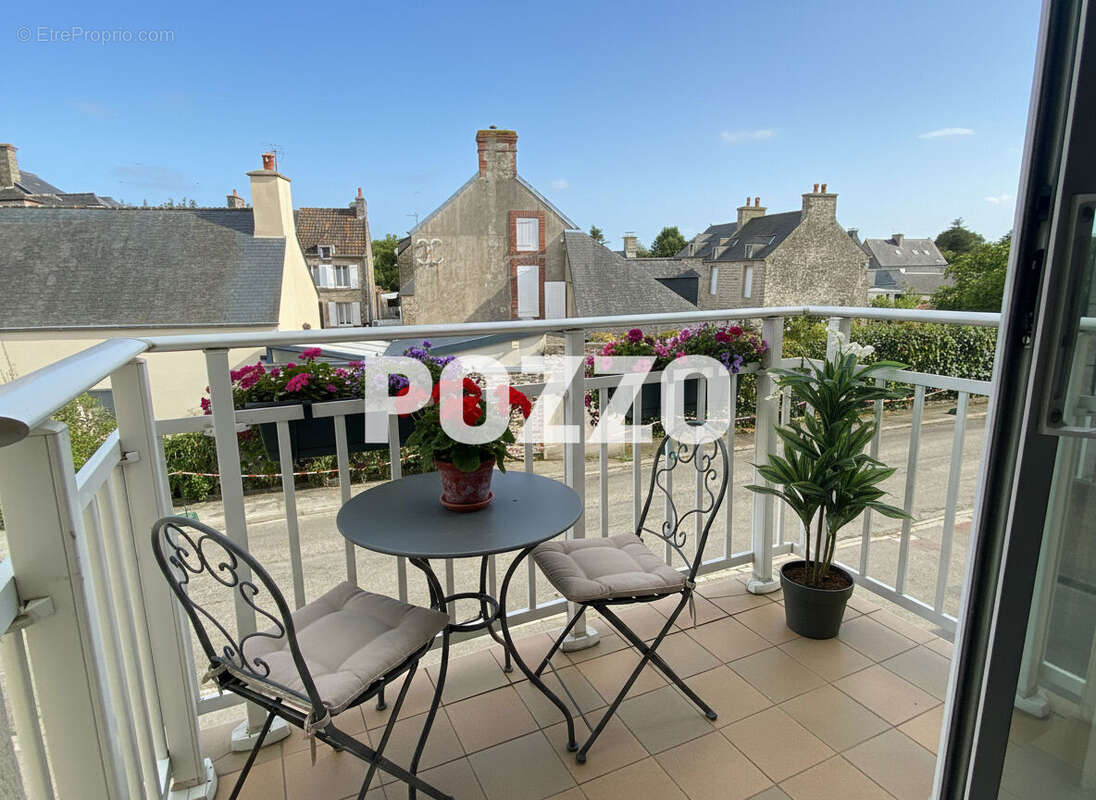 Appartement à SAINT-VAAST-LA-HOUGUE