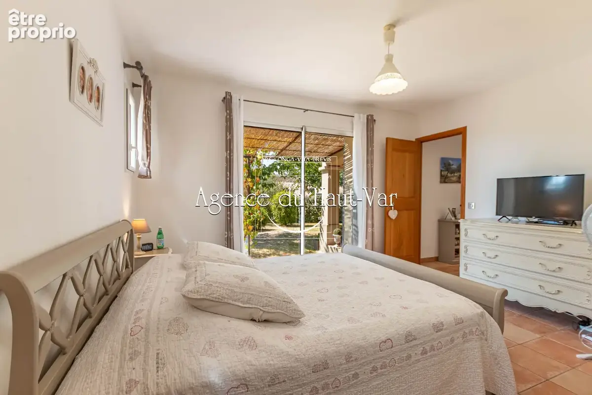 Villa récente 170m2, terrain paysager 3000m2 - photo 34