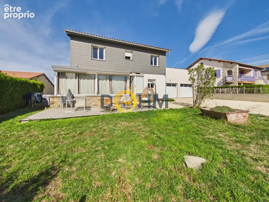 Maison T5 rénovée avec garage double à Saint-Christophe-sur-Dolaison - photo 3