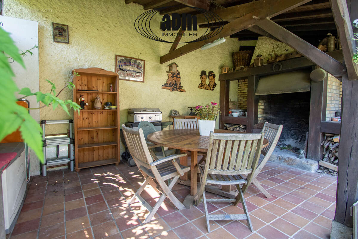 Maison à COUILLY-PONT-AUX-DAMES