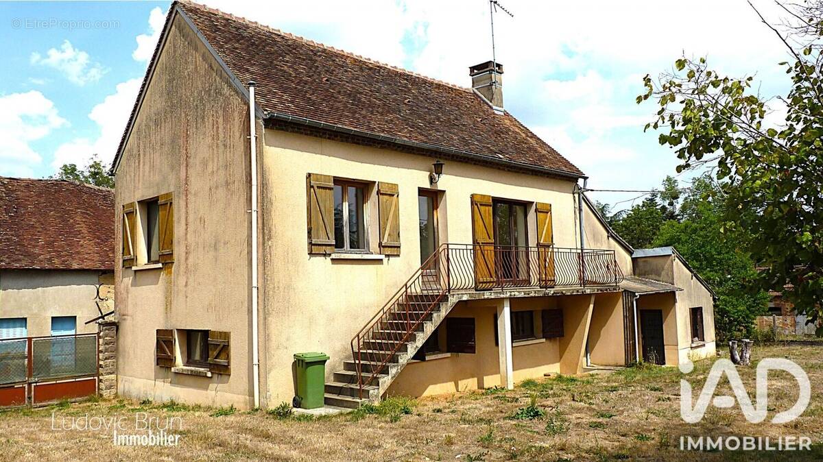 Photo 1 - Maison à MOUTIERS-EN-PUISAYE