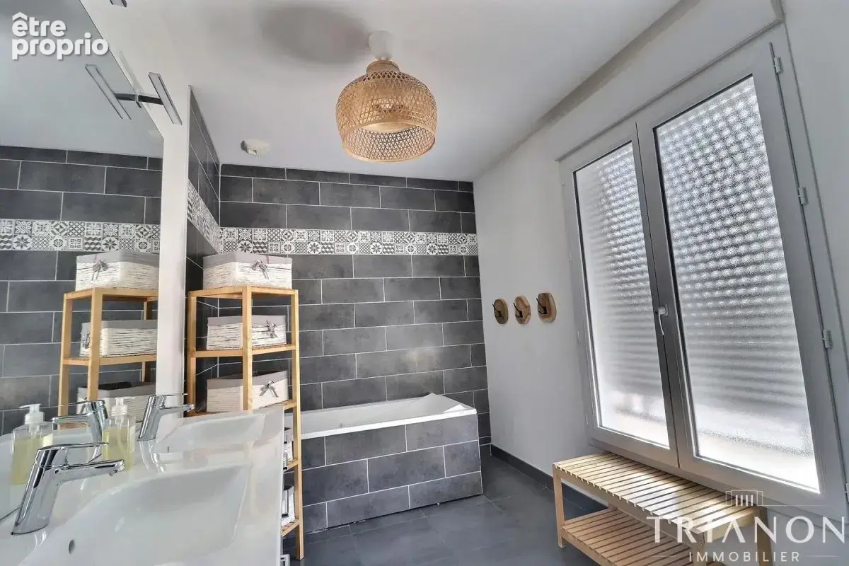 A VENDRE : Maison familiale connectée – 160 m² – DPE A – proche gare  - TACOIGNIERES - photo 9