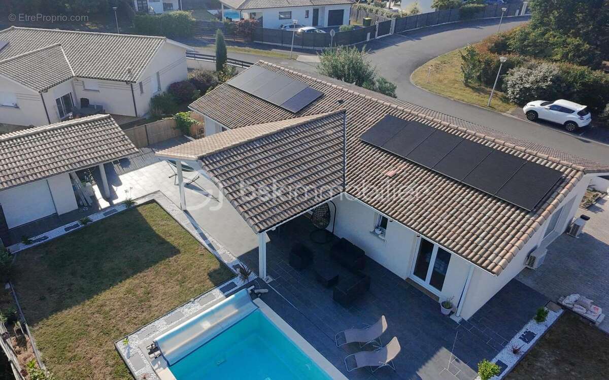 Maison à BELIN-BELIET