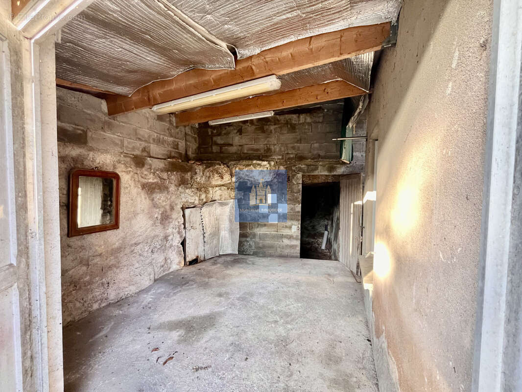 Maison à MONTREUIL-BELLAY