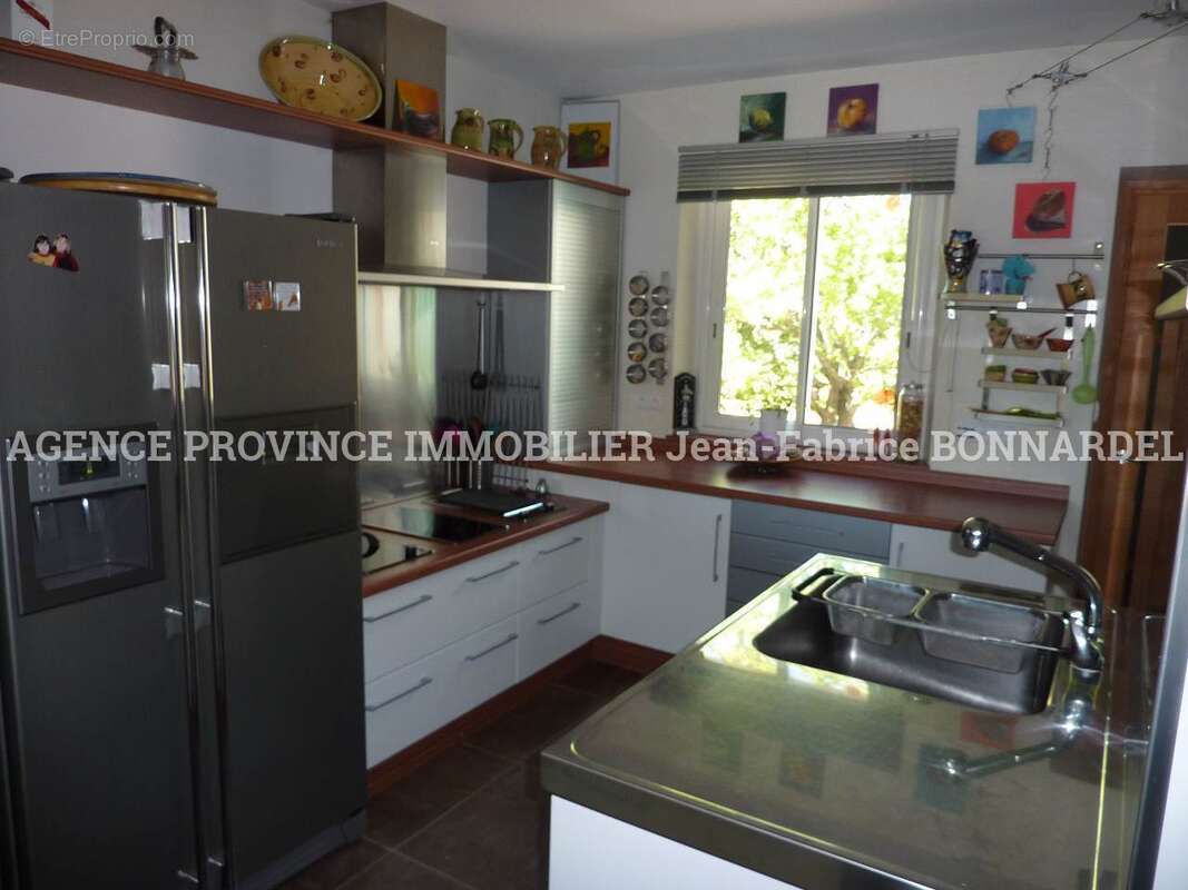 Maison 130 m² à Taulignan  - photo 6