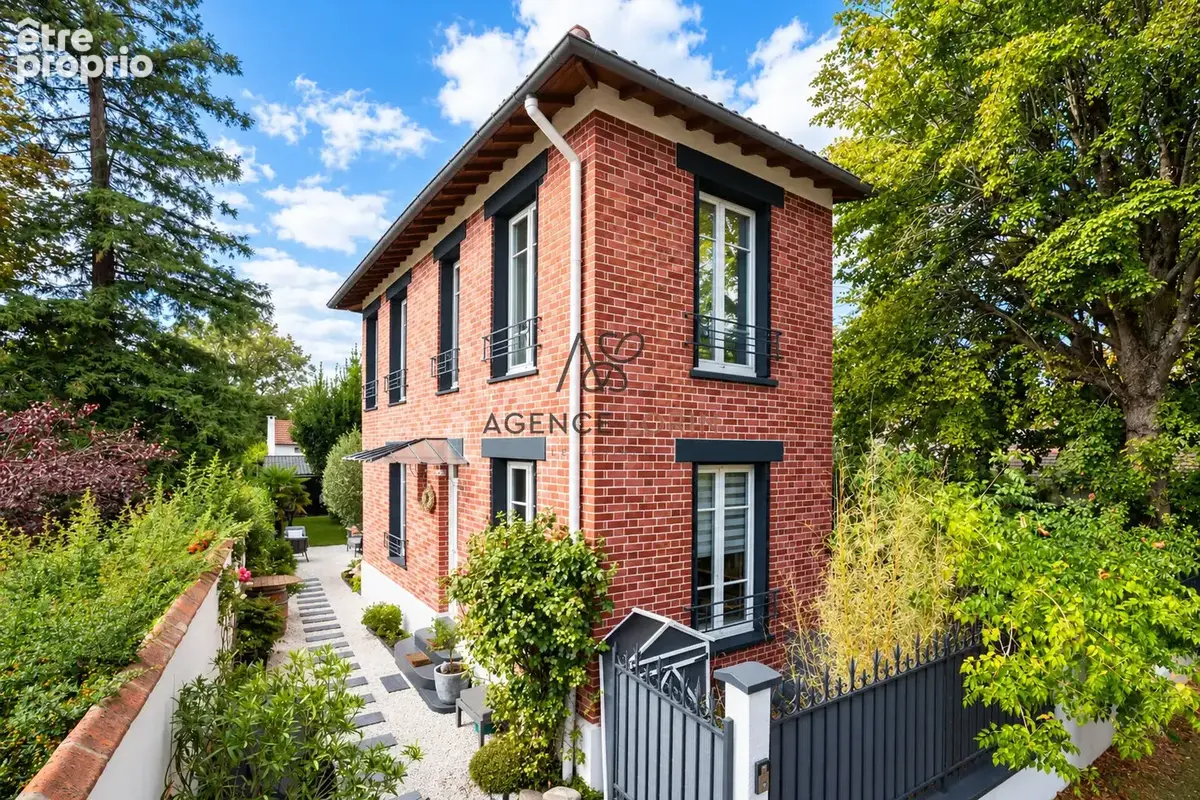 Maison à LE VESINET