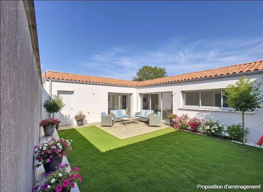 Maison à SAINTE-SOULLE