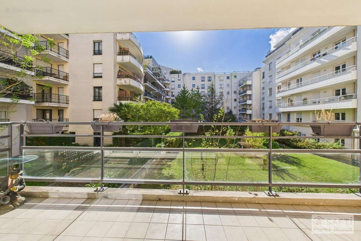 Photo 3 - Appartement à COURBEVOIE