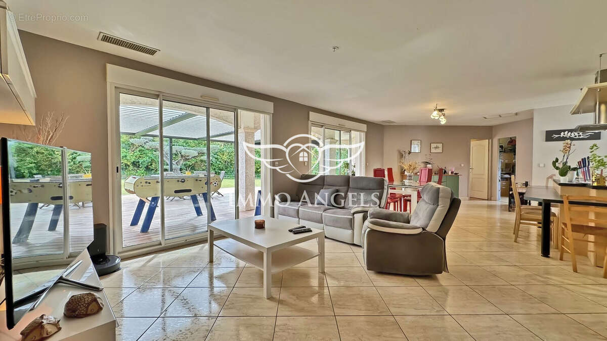 Maison 140 m² à Prades-Le-Lez  - photo 4