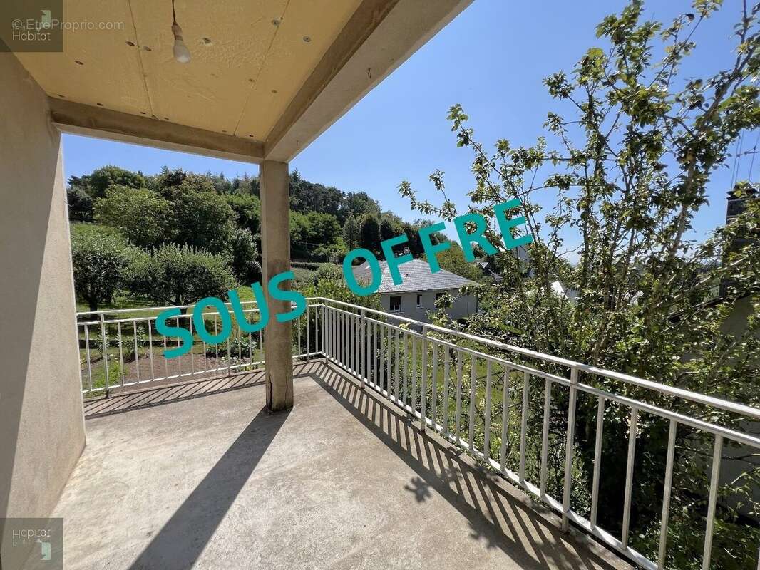 Appartement à BARAQUEVILLE